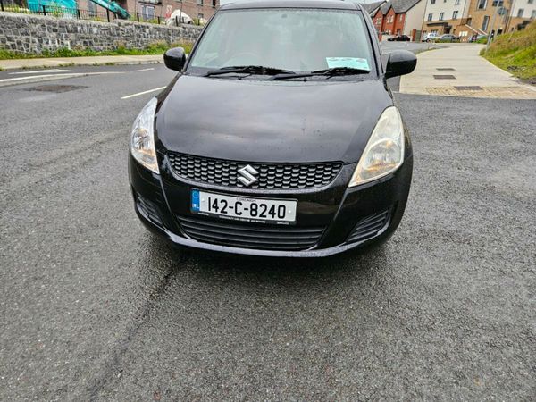 Suzuki Swift Hatchback, Petrol, 2014, Black