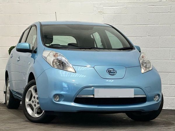 Nissan Leaf Hatchback, Electric, 2015, Blue