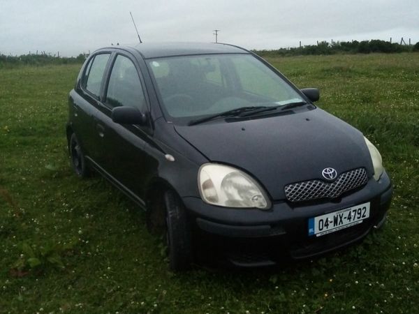 Toyota Yaris Hatchback, Petrol, 2004, Black
