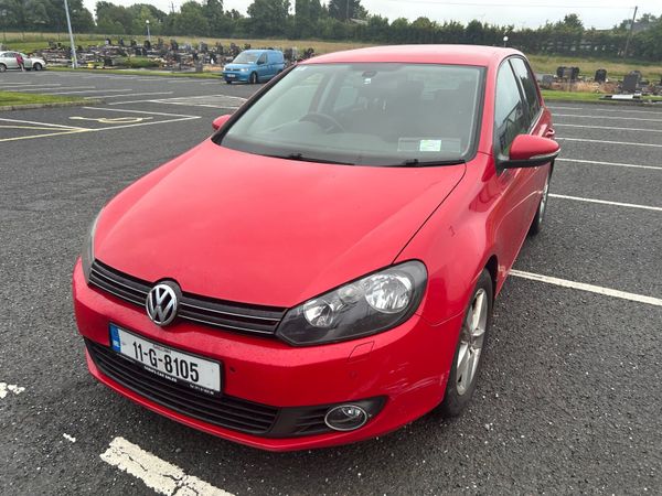 Volkswagen Golf Hatchback, Diesel, 2011, Red
