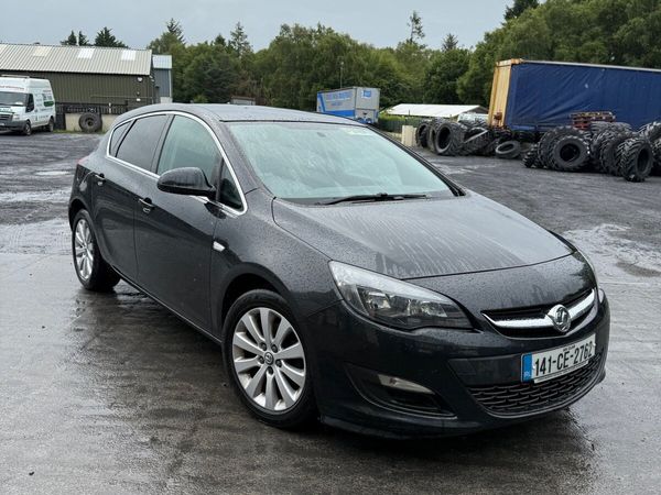 Vauxhall Astra Hatchback, Diesel, 2014, Black