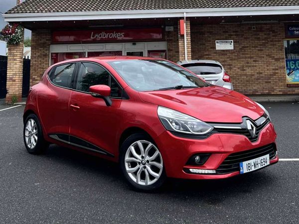 Renault Clio Hatchback, Diesel, 2018, Red