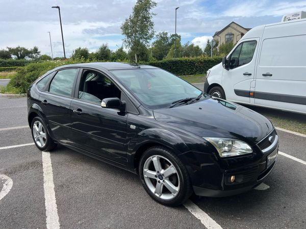 Ford Focus Hatchback, Petrol, 2007, Black