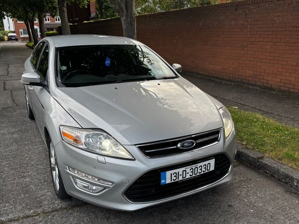 Ford Mondeo Hatchback, Diesel, 2013, Silver