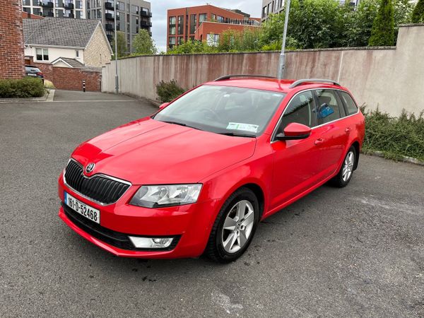 Skoda Octavia Estate, Diesel, 2016, Red