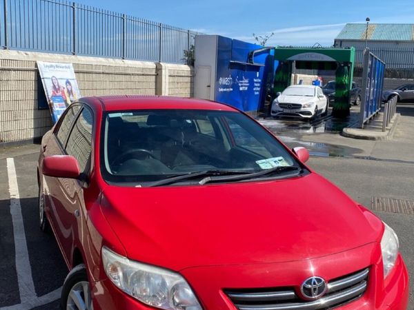 Toyota Corolla Saloon, Petrol, 2008, Red