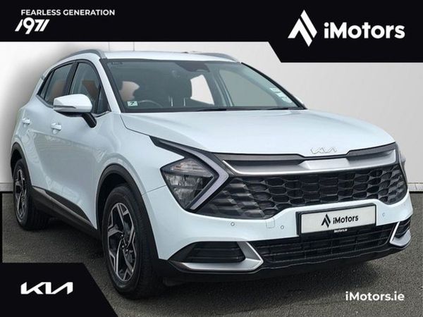 Kia Sportage MPV, Diesel, 2022, White