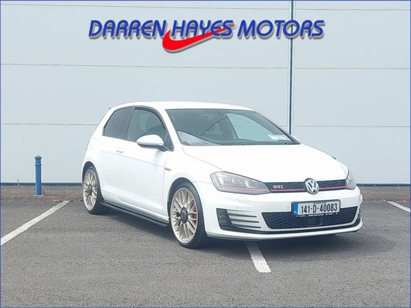 Volkswagen Golf Hatchback, Petrol, 2014, White