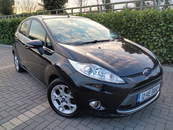 Ford Fiesta Hatchback, Diesel, 2012, Black