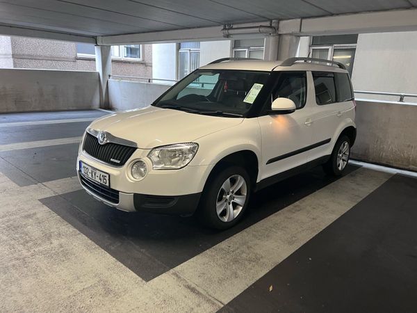 Skoda Yeti SUV, Diesel, 2013, White