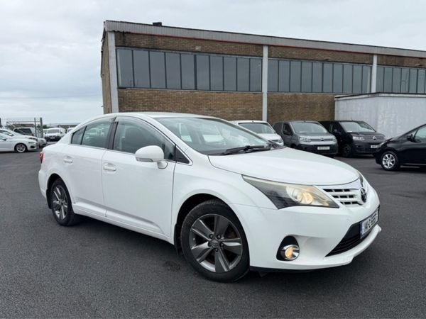 Toyota Avensis Saloon, Diesel, 2014, White