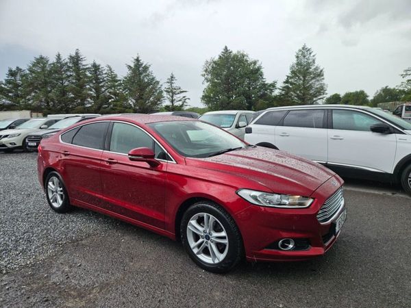 Ford Mondeo Hatchback, Diesel, 2018, Red