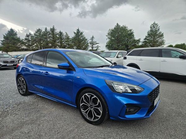 Ford Focus Hatchback, Diesel, 2021, Blue