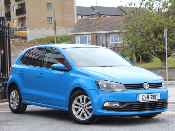 Volkswagen Polo Hatchback, Petrol, 2017, Blue