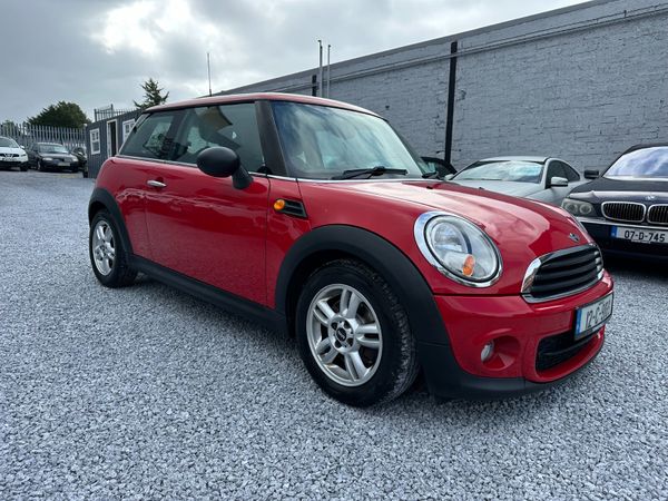 Mini One Hatchback, Diesel, 2012, Red
