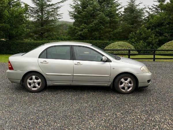 Toyota Corolla Saloon, Petrol, 2006, Silver