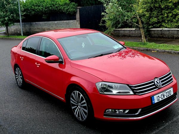 Volkswagen Passat Saloon, Diesel, 2012, Red