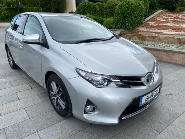 Toyota Auris MPV, Petrol, 2015, Silver