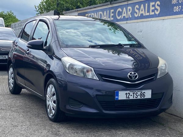 Toyota Yaris Hatchback, Petrol, 2012, Blue