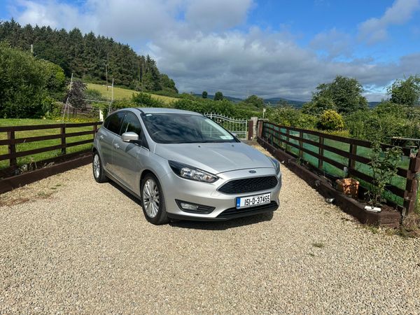 Ford Focus Hatchback, Petrol, 2015, Silver