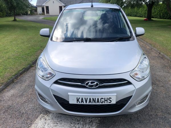 Hyundai i10 Hatchback, Petrol, 2011, Silver