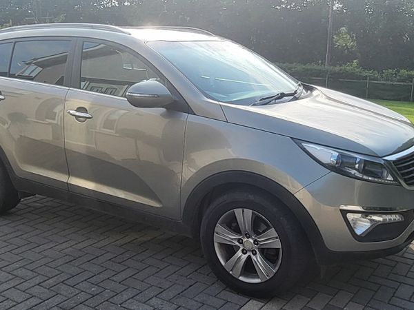 Kia Sportage SUV, Diesel, 2012, Silver