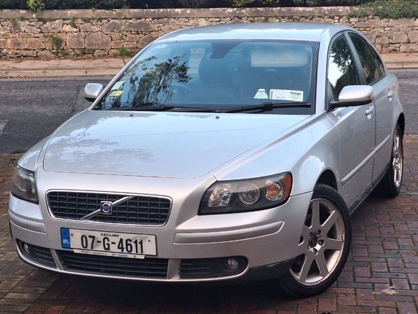 Volvo S40 Saloon, Petrol, 2007, Silver
