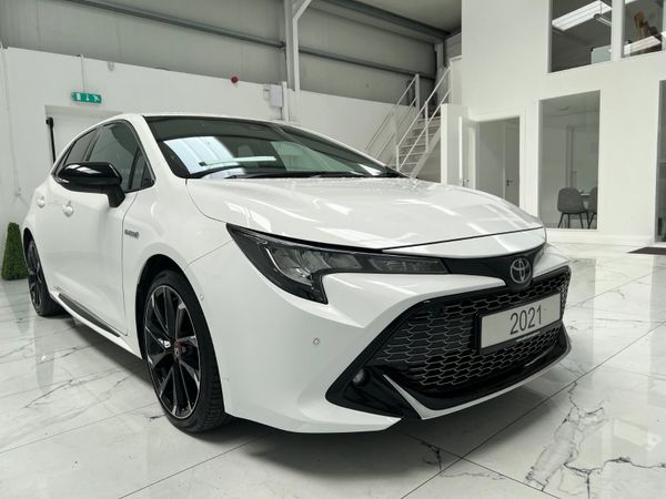 Toyota Corolla Hatchback, Petrol Hybrid, 2021, White