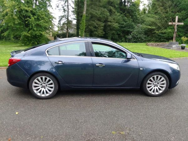 Opel Insignia Hatchback, Diesel, 2010, Blue