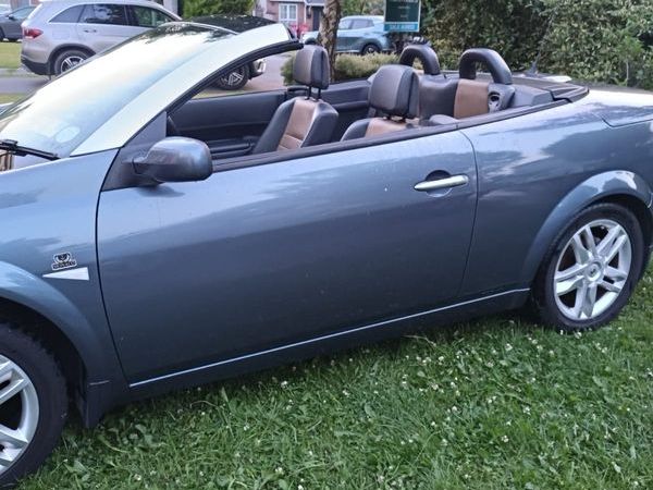 Renault Megane Convertible, Petrol, 2008, Blue