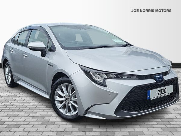 Toyota Corolla Saloon, Petrol Hybrid, 2020, Silver