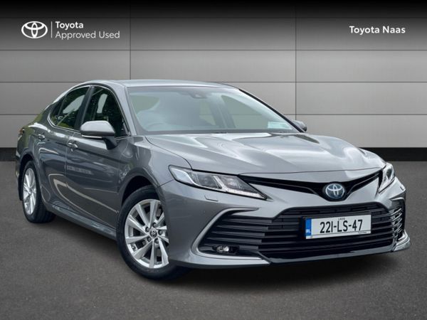 Toyota Camry Saloon, Petrol Hybrid, 2022, Silver