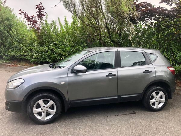 Nissan Qashqai Estate/Jeep, Diesel, 2012, Grey