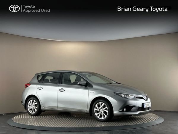 Toyota Auris Hatchback, Petrol Hybrid, 2017, Grey