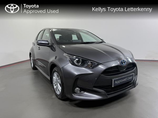 Toyota Yaris Hatchback, Petrol Hybrid, 2023, Grey