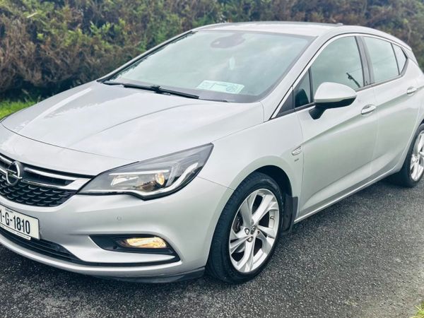 Opel Astra Hatchback, Diesel, 2016, Silver