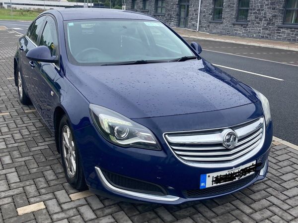 Vauxhall Insignia Hatchback, Diesel, 2014, Blue