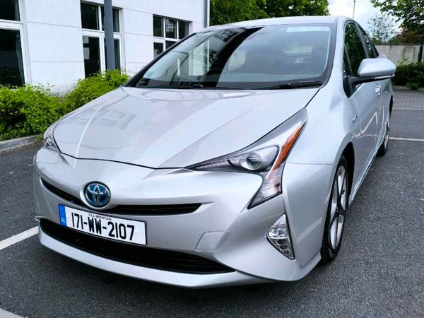 Toyota Prius Hatchback, Petrol Hybrid, 2017, Grey