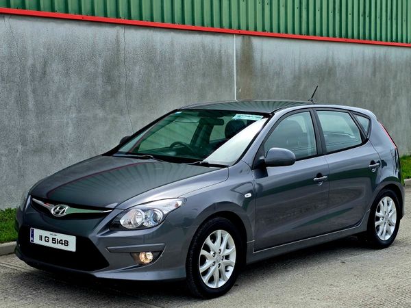 Hyundai i30 Hatchback, Diesel, 2011, Grey