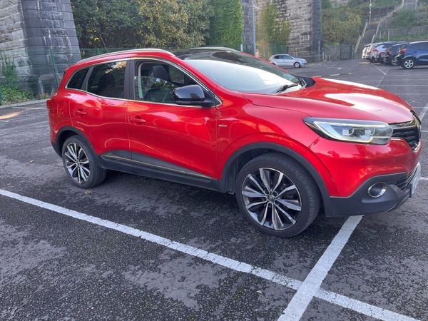 Renault Kadjar SUV, Diesel, 2018, Red