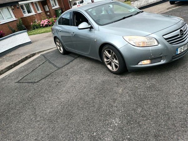 Vauxhall Insignia Hatchback, Diesel, 2012, Silver
