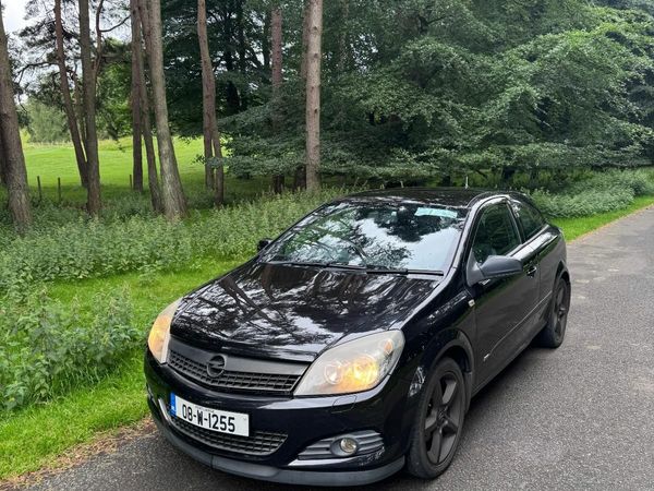 Opel Astra Hatchback, Petrol, 2008, Black