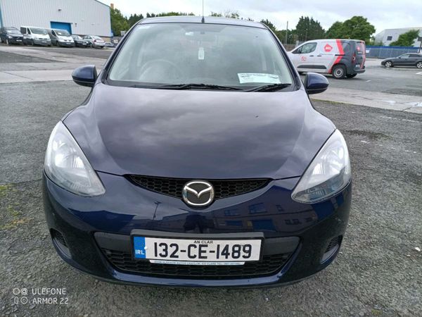 Mazda Demio MPV, Petrol, 2013, Navy