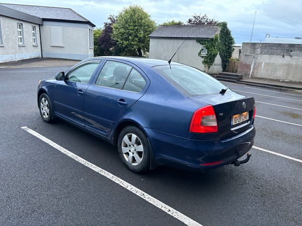 Skoda Octavia Hatchback, Diesel, 2010, Blue
