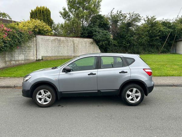 Nissan Qashqai Hatchback, Diesel, 2012, Blue