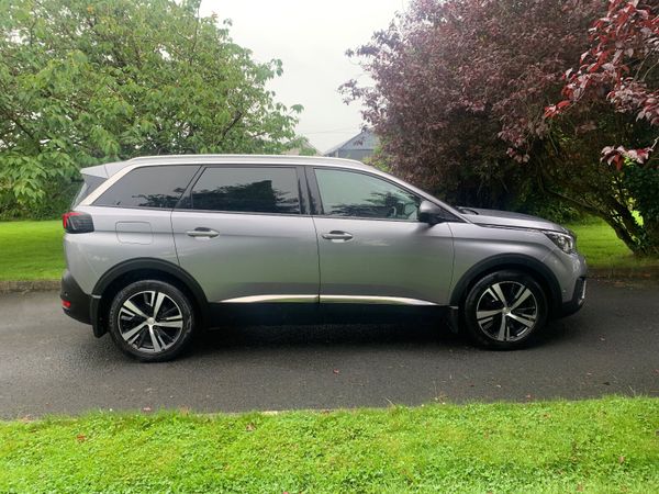 Peugeot 5008 MPV, Diesel, 2018, Grey