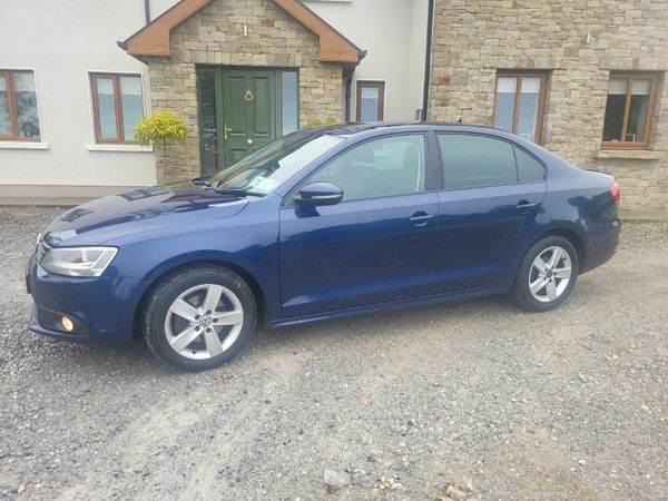 Volkswagen Jetta Saloon, Diesel, 2015, Blue