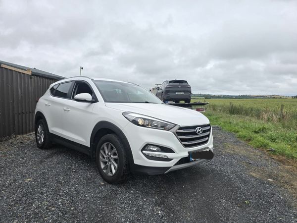 Hyundai Tucson SUV, Diesel, 2017, White