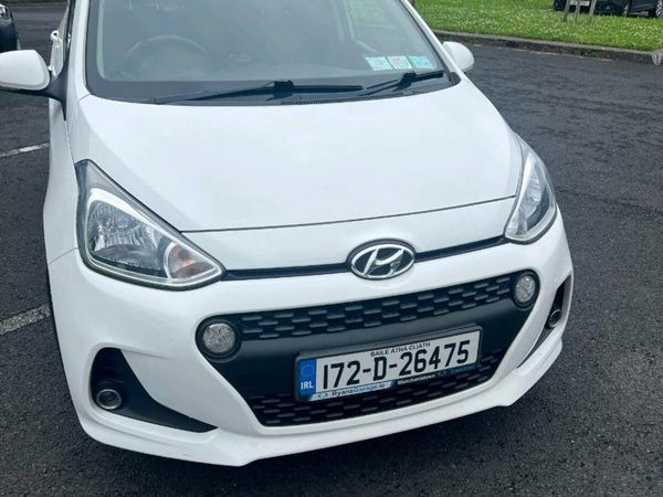 Hyundai i10 Hatchback, Petrol, 2017, White