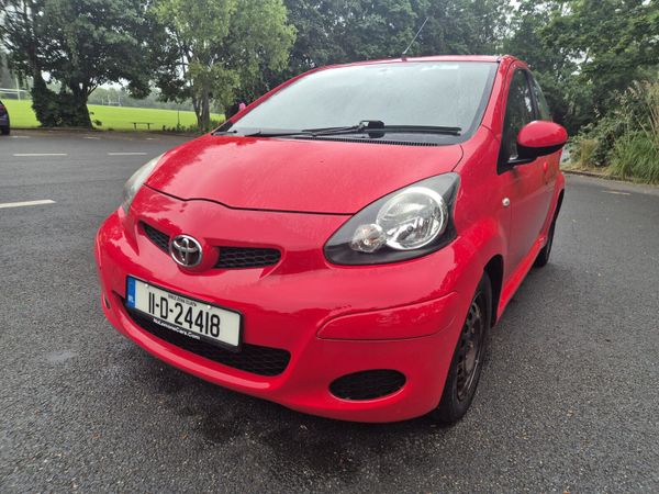 Toyota Aygo Hatchback, Petrol, 2011, Red